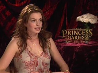 ANNE HATHAWAY - THE PRINCESS DIARIES 2: ROYAL ENGAGEMENT - Interview